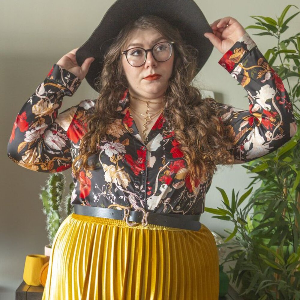 XL Stars Above Black Floral Notched Collar Pajama Top